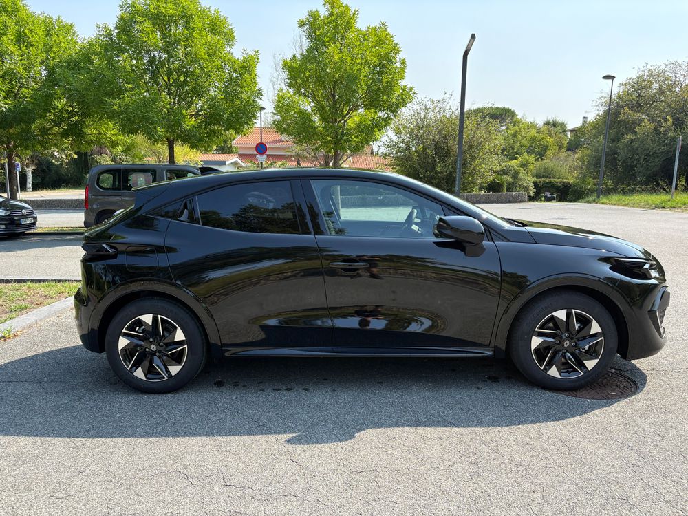 RENAULT CLIO 6