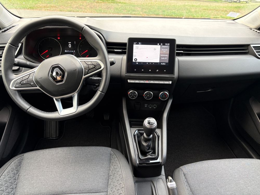 RENAULT CLIO 5