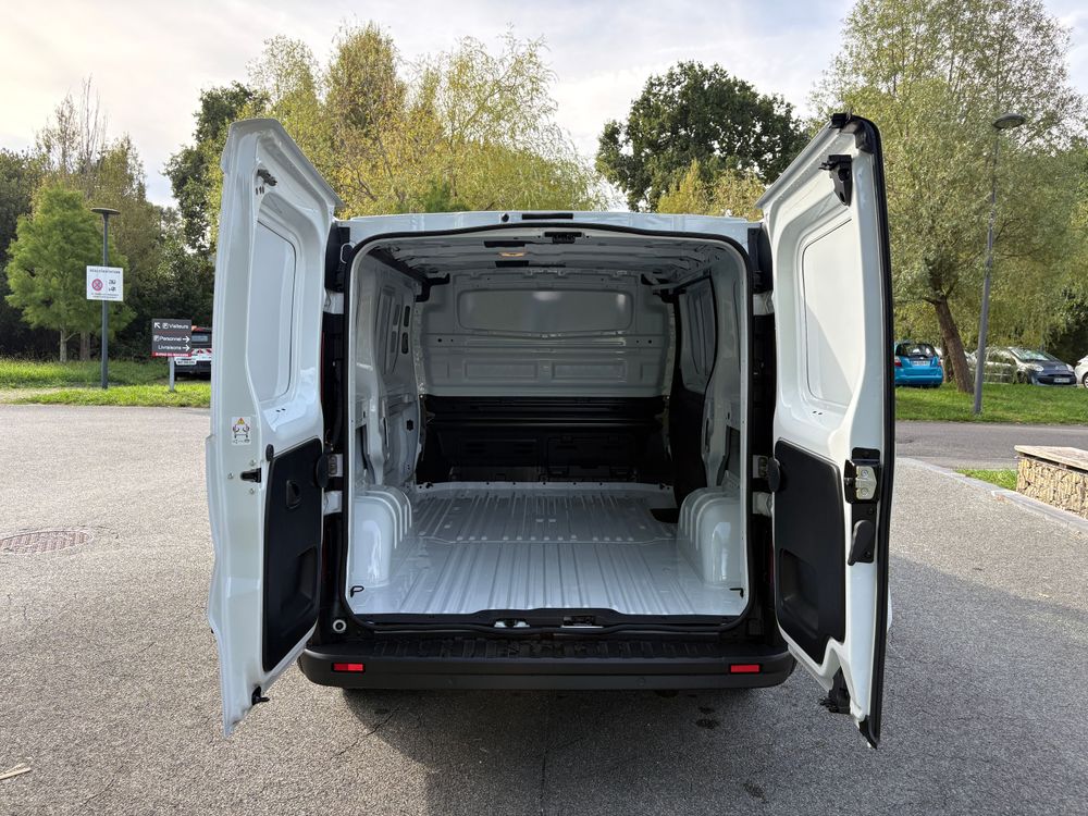 RENAULT TRAFIC L1H1