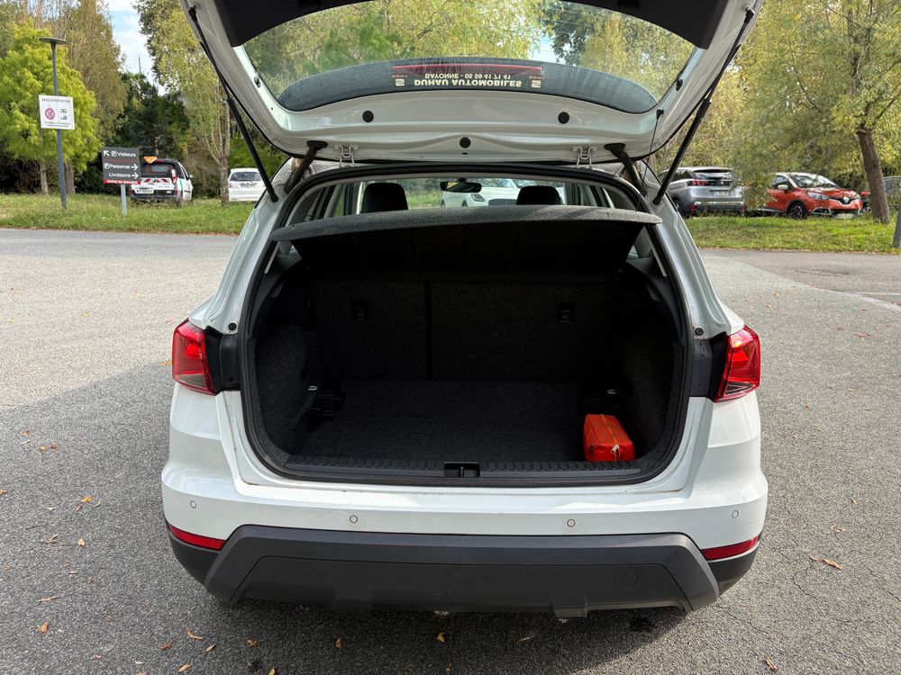 SEAT ARONA